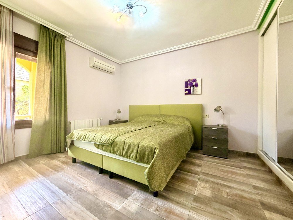 Вилла в Аликанте, Испания 3 спальни, 191м2 №198978