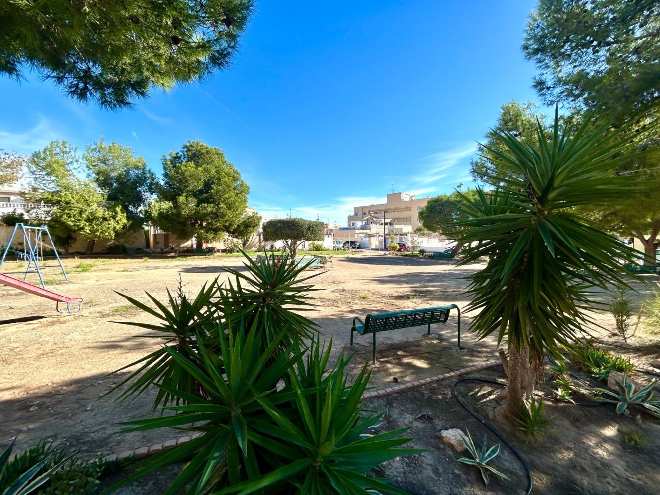 Bungalow in Alicante, Spanien 2 Schlafzimmer, 78 m2 Nr. 199766