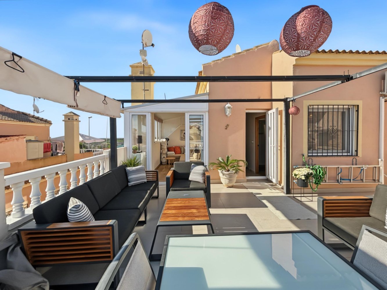 Bungalow in Alicante, Spanien 2 Schlafzimmer, 78 m2 Nr. 199766