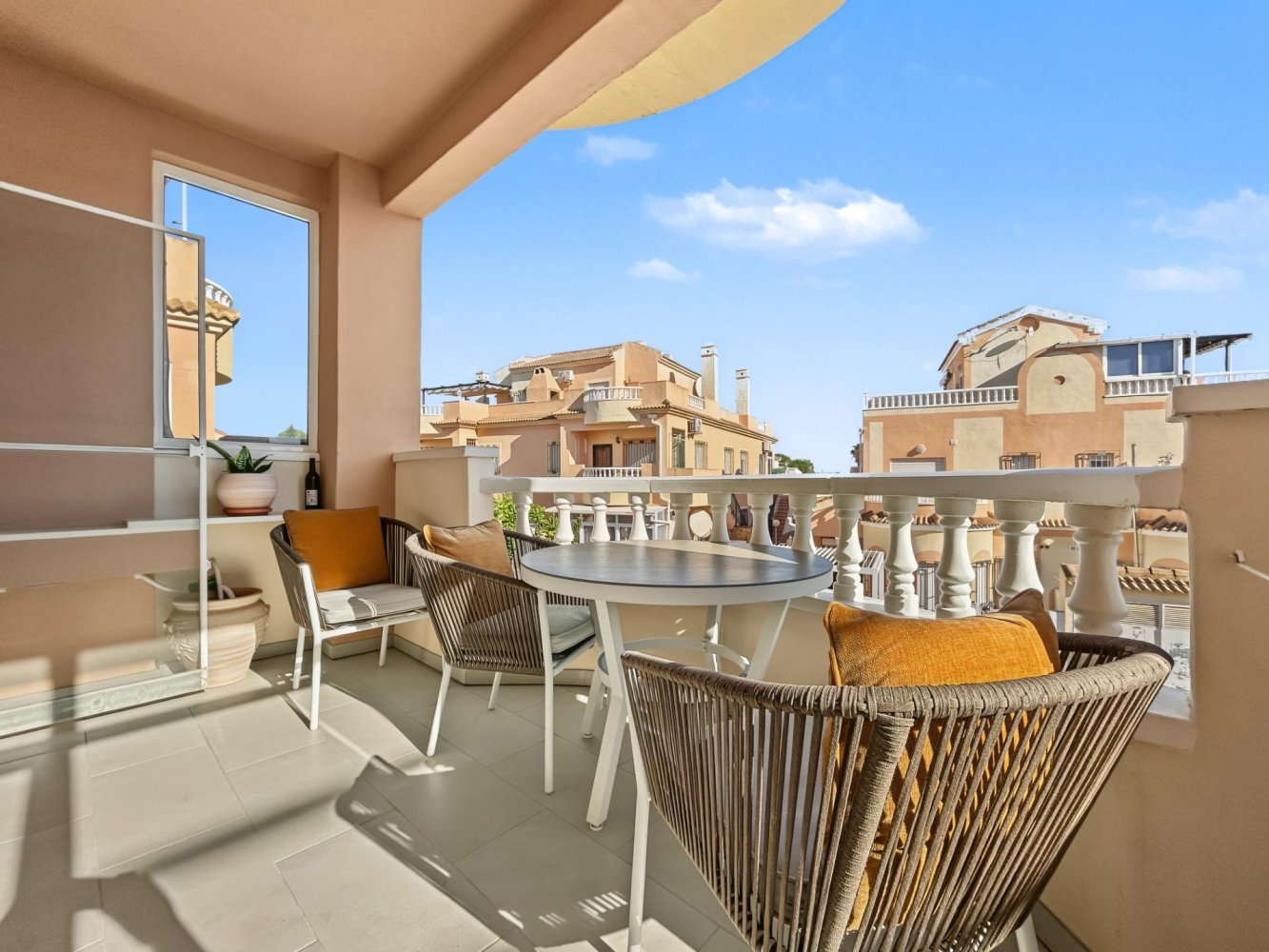 Bungalow in Alicante, Spanien 2 Schlafzimmer, 78 m2 Nr. 199766