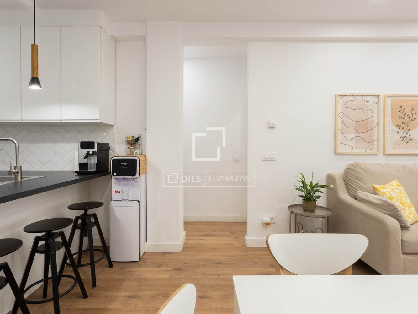 Appartamento a Barcelona, Spagna 3 camere da letto, 77 mq. N° 197624