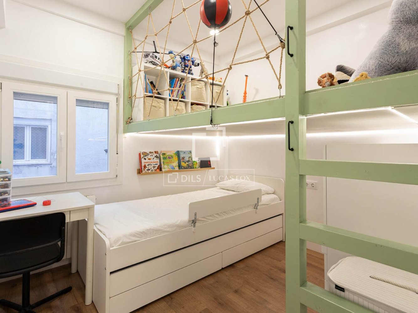 Appartamento a Barcelona, Spagna 3 camere da letto, 77 mq. N° 197624