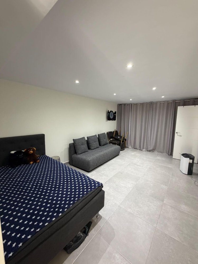 Villa a Torrevieja, Alicante, Spagna 4 camere da letto, 95 mq. N° 198371