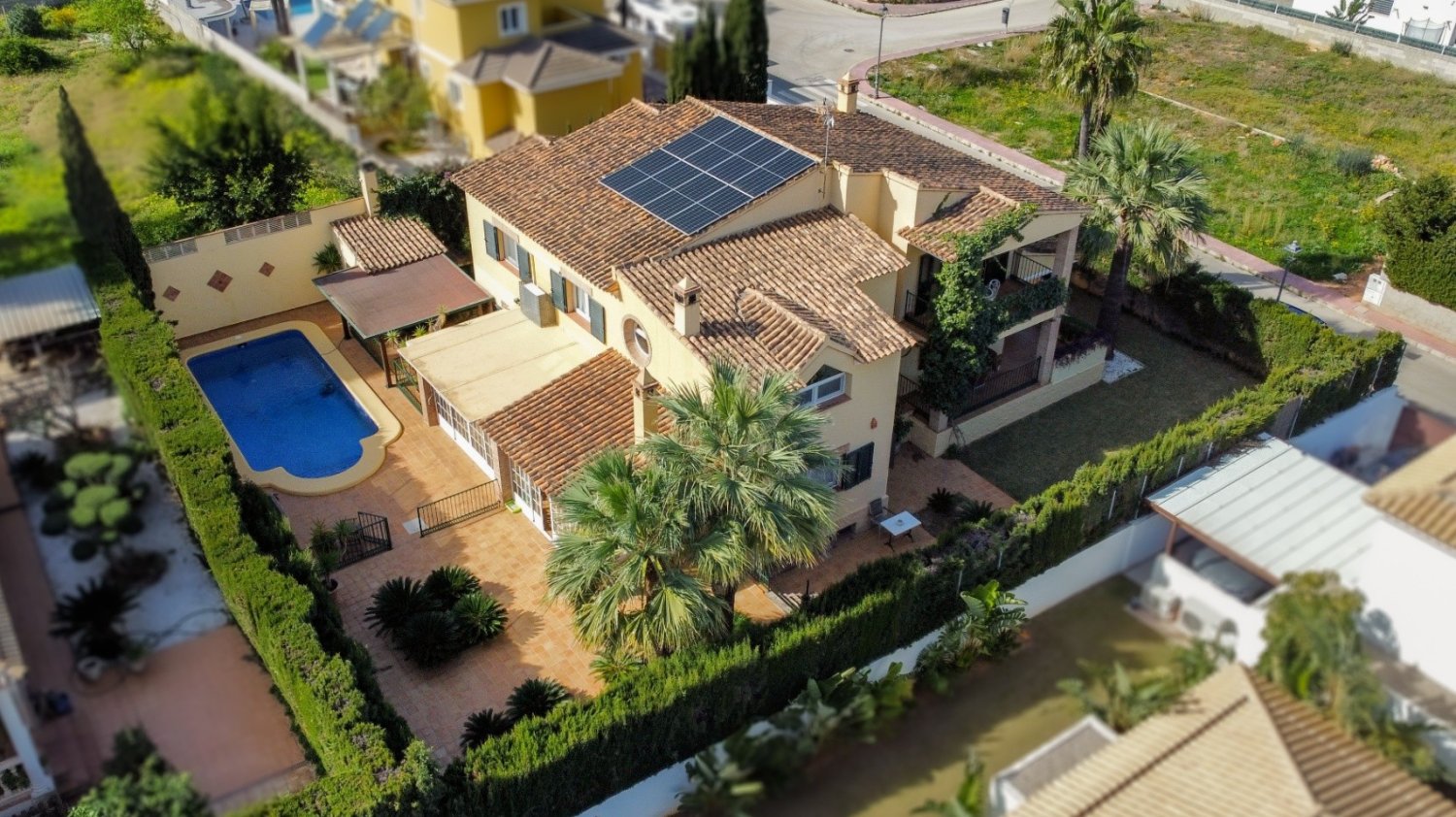 Villa à Denia, Alicante, Espagne 5 chambres, 489 m2 No. 197947