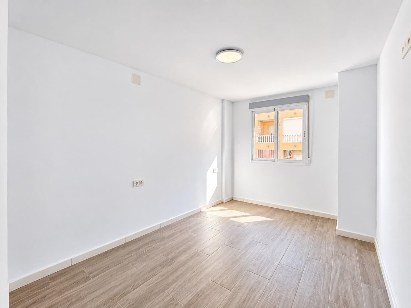 Wohnung in Torrevieja, Alicante, Spanien 2 Schlafzimmer, 65 m2 Nr. 197351