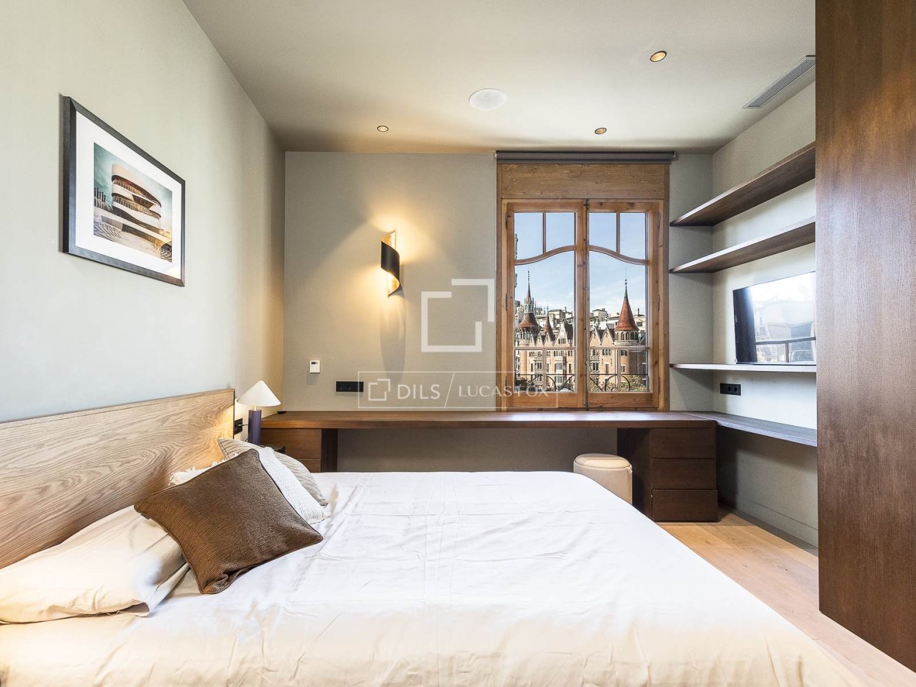 Apartamento en Barcelona, España 3 dormitorios, 185 m2 No. 198500