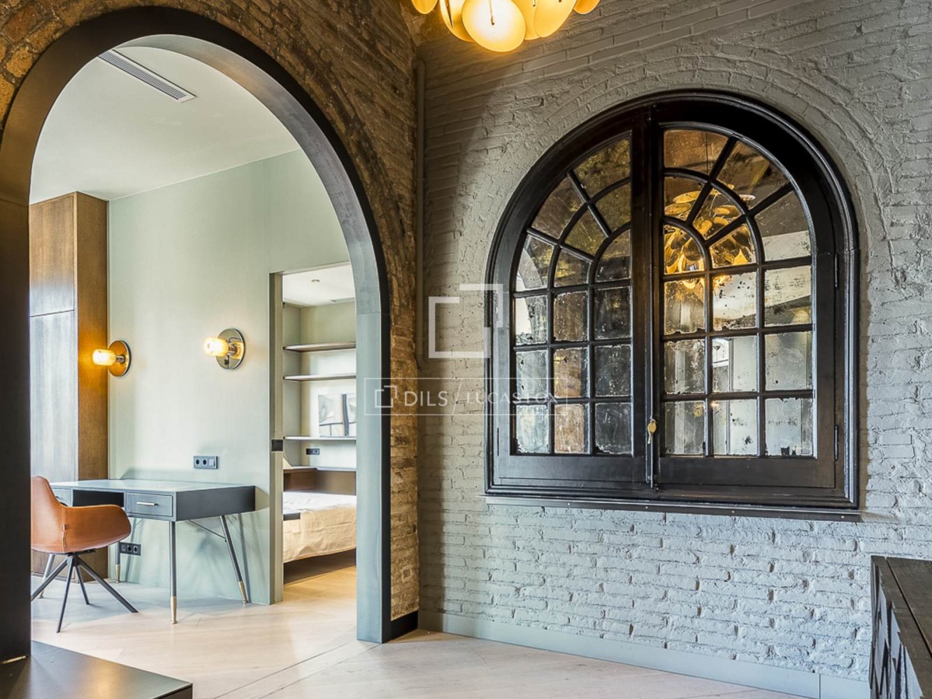 Apartamento en Barcelona, España 3 dormitorios, 185 m2 No. 198500