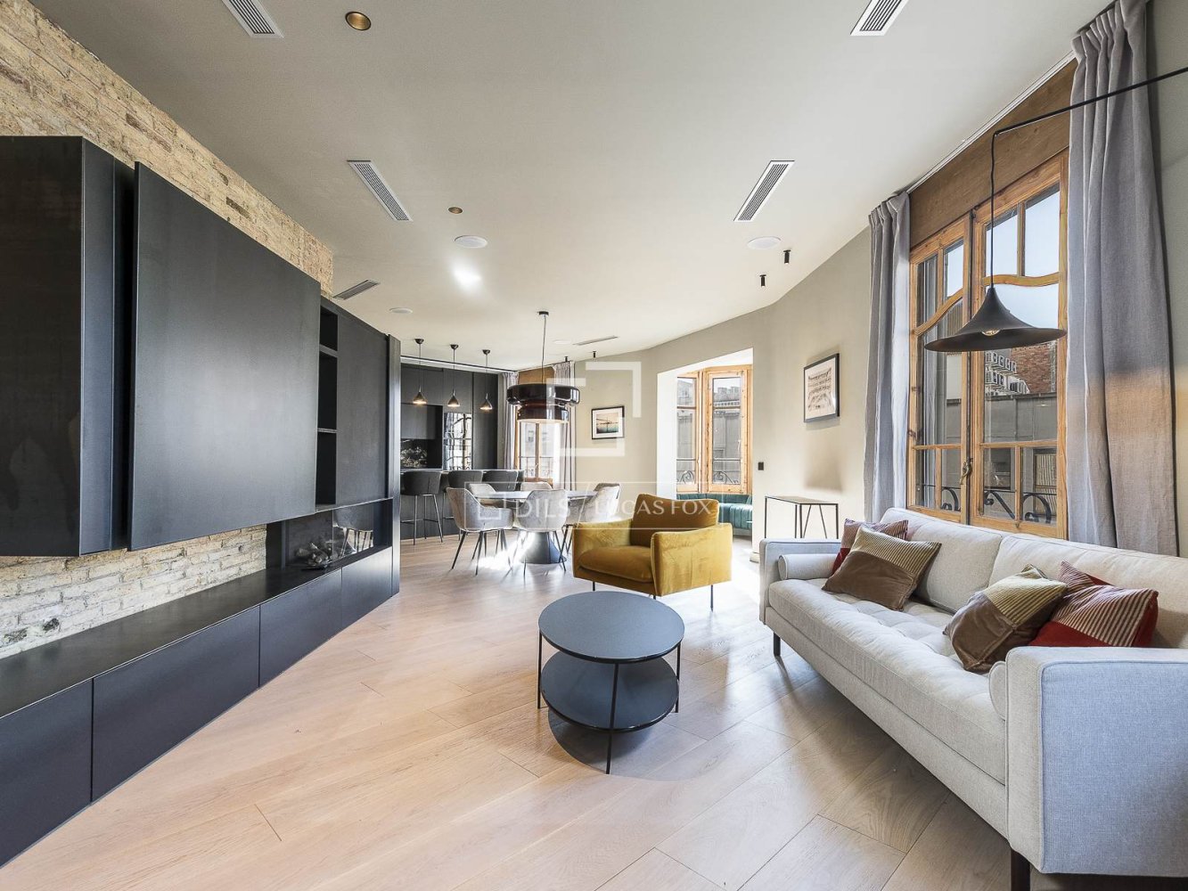 Apartamento en Barcelona, España 3 dormitorios, 185 m2 No. 198500