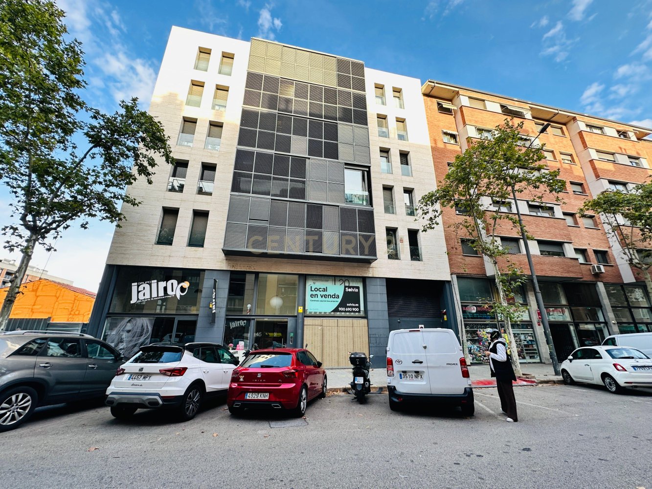 Commercial property in Sabadell, Barcelona, Spain 2 bedrooms, 237 sq.m. No. 199205