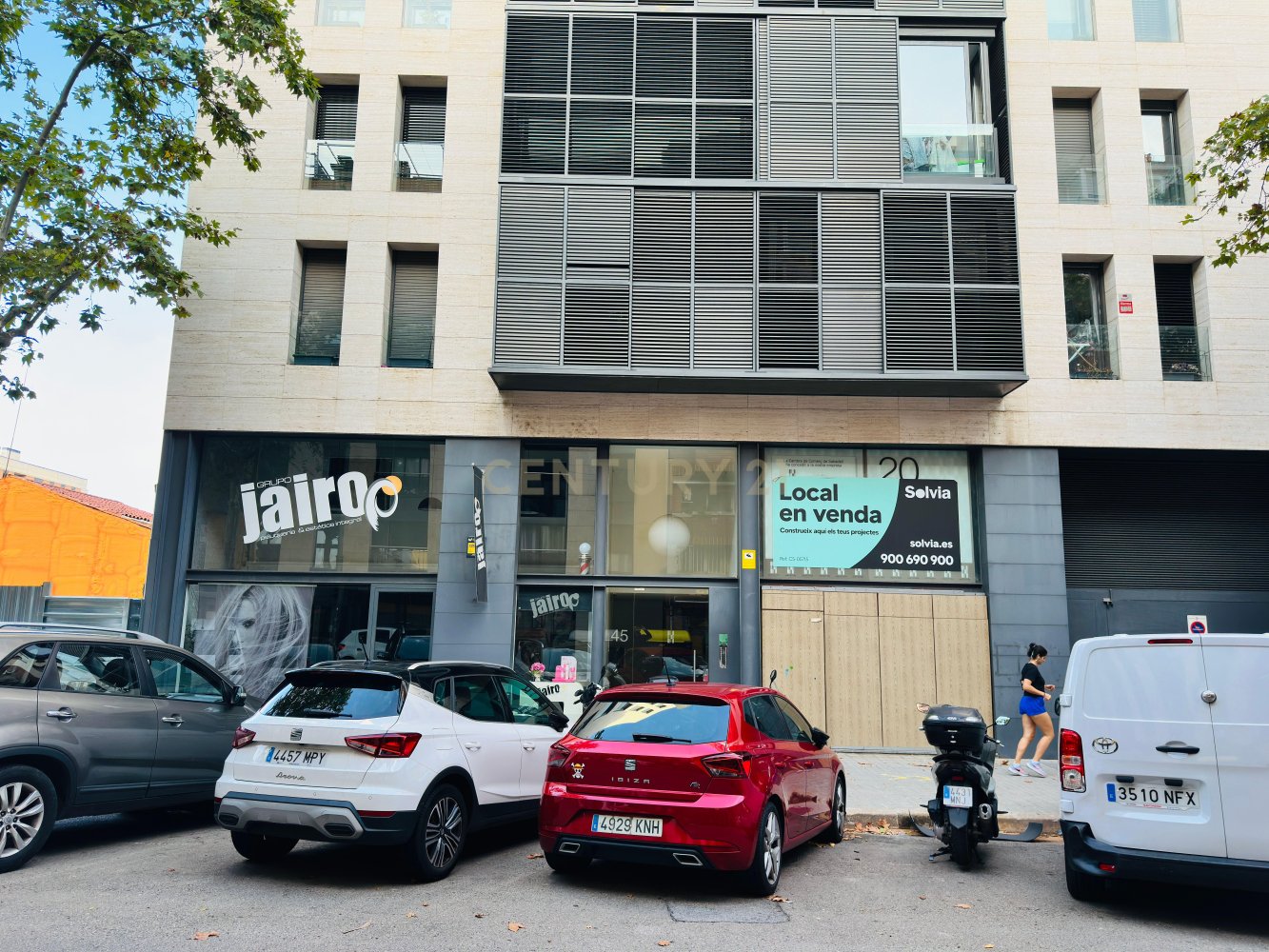 Commercial property in Sabadell, Barcelona, Spain 2 bedrooms, 237 sq.m. No. 199205