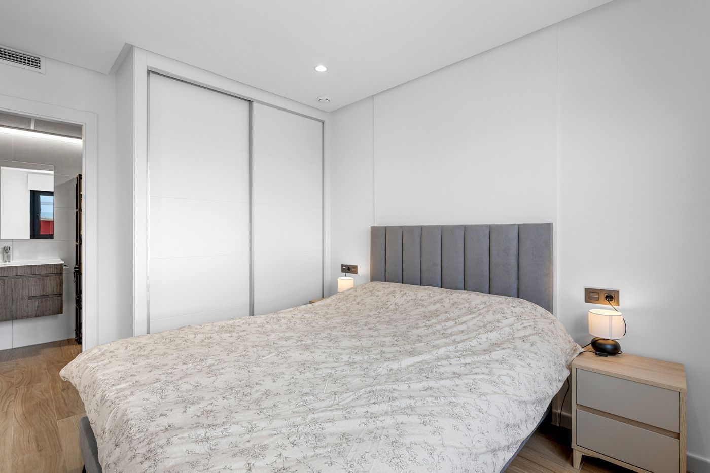 Apartment in Los Altos, Alicante, Spain 74 sq.m. No. 197040