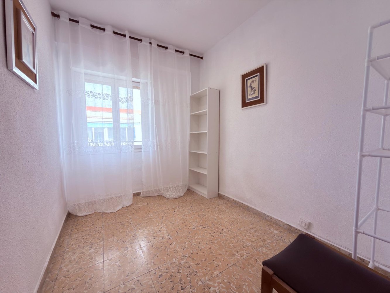 Apartamento en Alicante, España 1 dormitorio, 68 m2 No. 198741