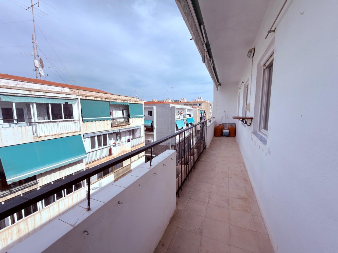 Apartamento en Alicante, España 1 dormitorio, 68 m2 No. 198741