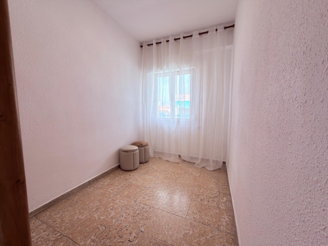 Apartamento en Alicante, España 1 dormitorio, 68 m2 No. 198741