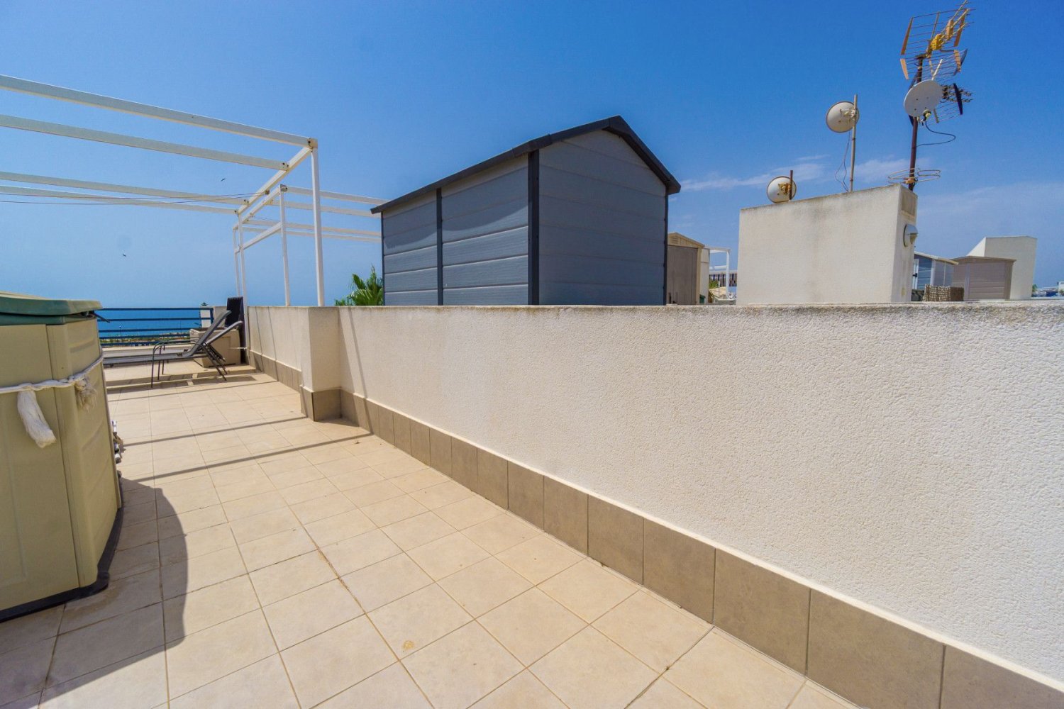 Kattohuoneisto Torrevieja, Alicante, Espanja 95 m2 No. 199021