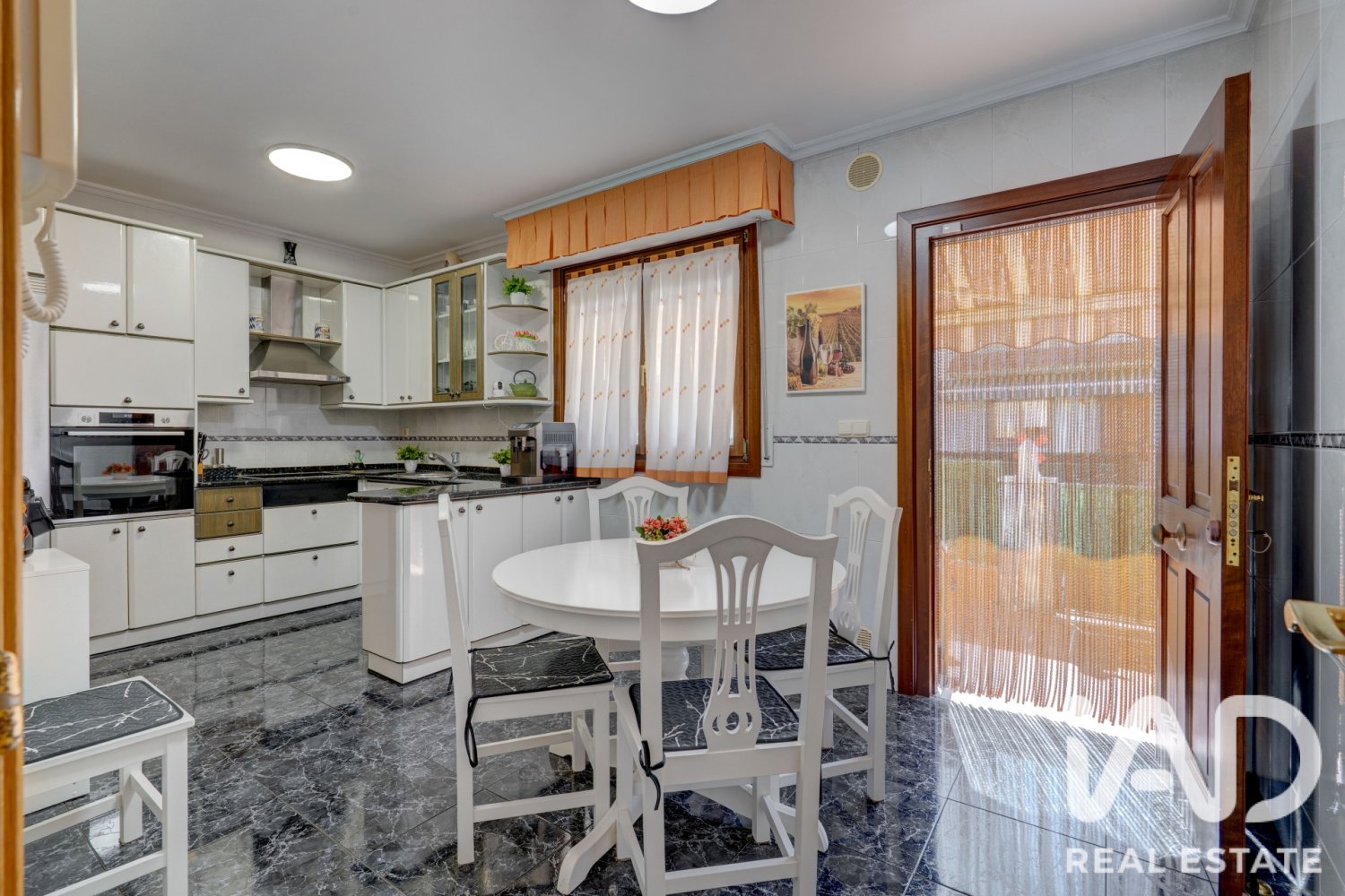Townhouse in Zizurkil, Gipuzkoa, Spanien 4 Schlafzimmer, 331.16 m2 Nr. 197882