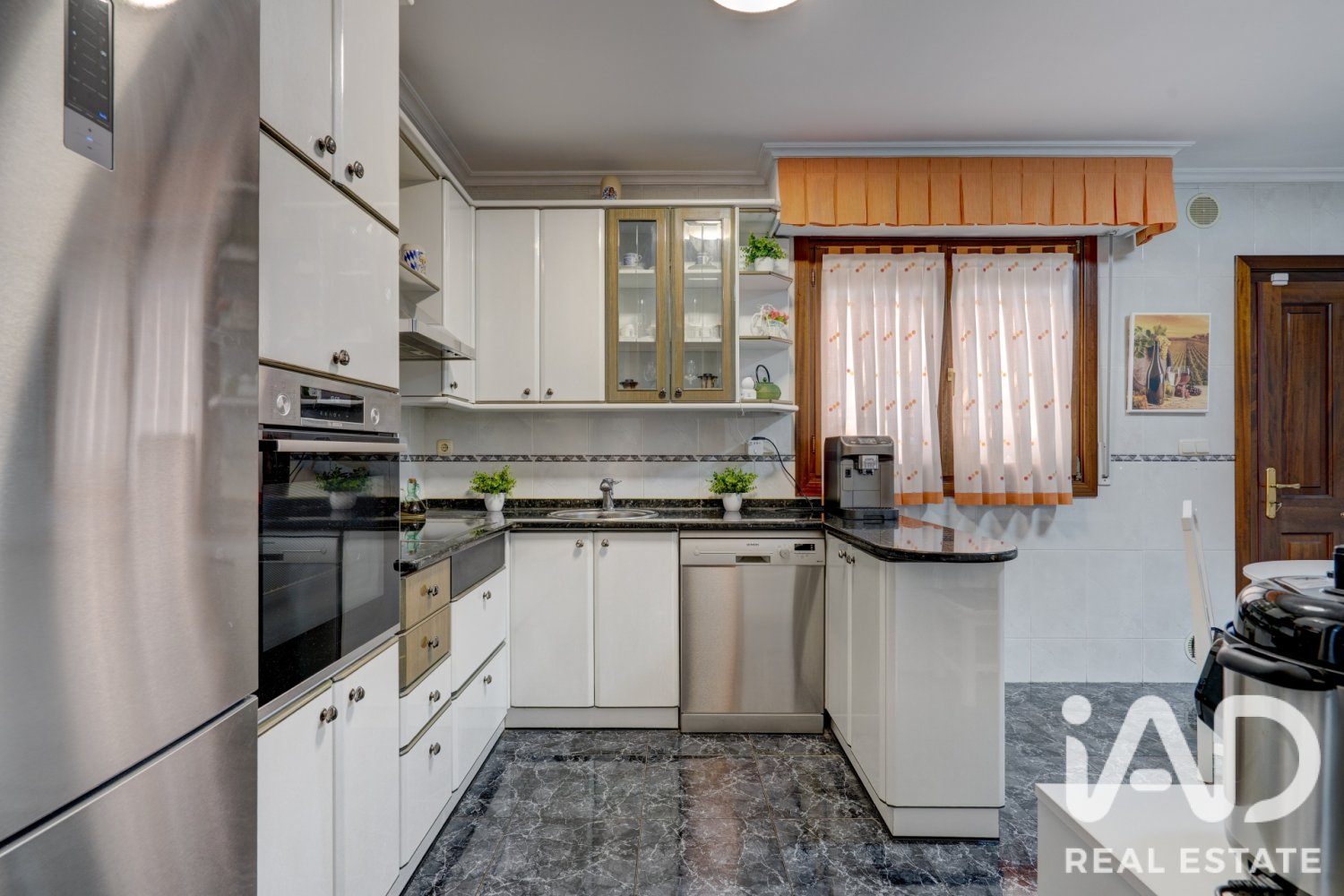 Townhouse in Zizurkil, Gipuzkoa, Spanien 4 Schlafzimmer, 331.16 m2 Nr. 197882