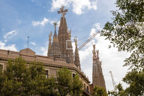 Apartment in Barcelona, Spain 3 bedrooms, 99 sq.m. No. 150890