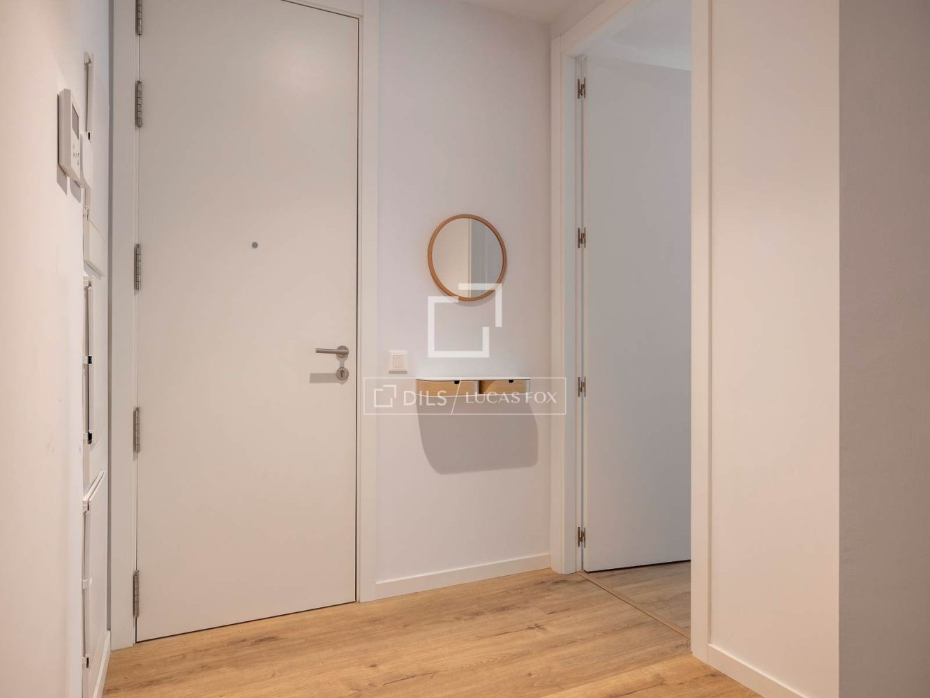 Apartment in Barcelona, Spain 3 bedrooms, 99 sq.m. No. 150890