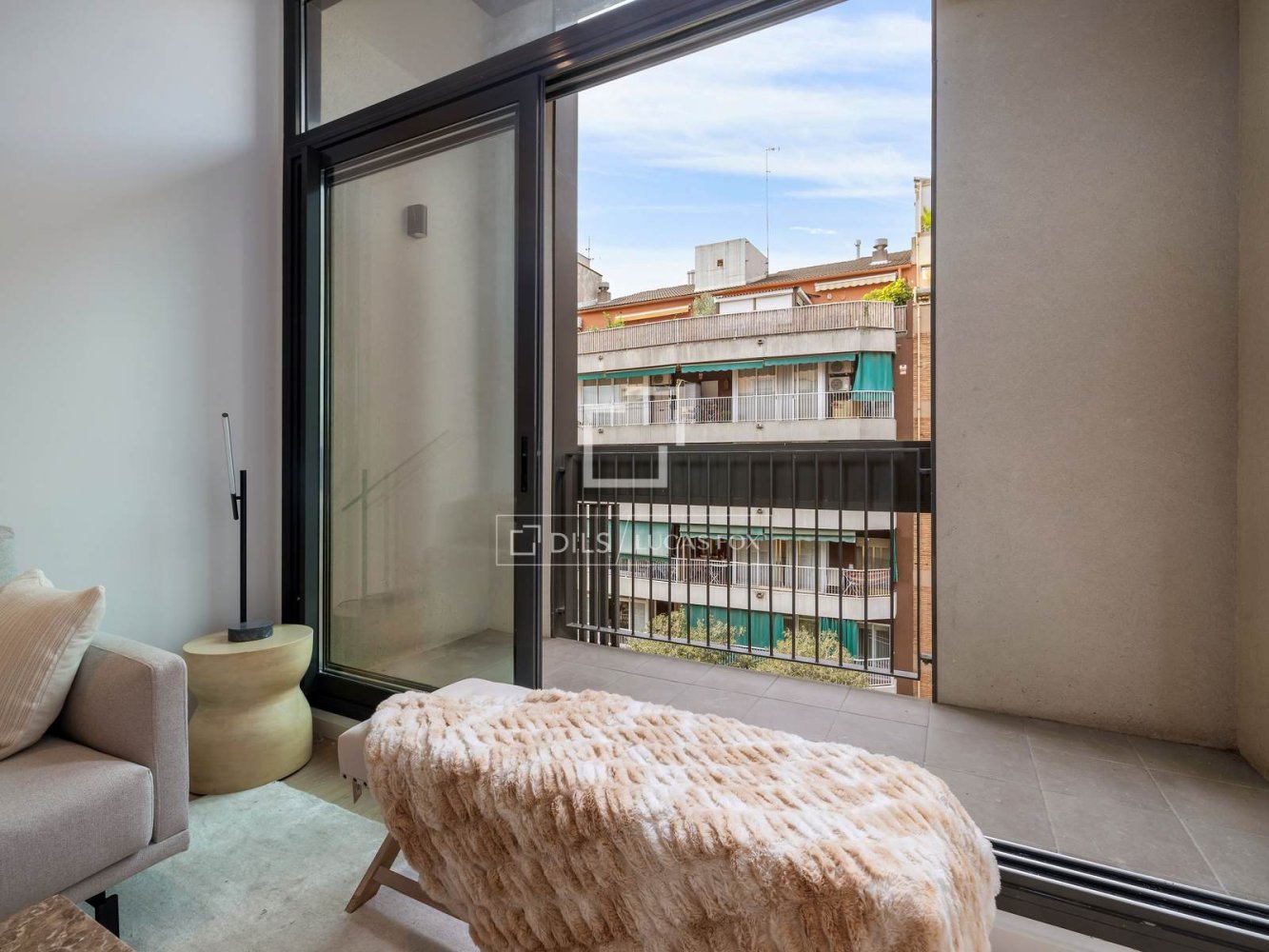 Apartment in Barcelona, Spain 3 bedrooms, 99 sq.m. No. 150890