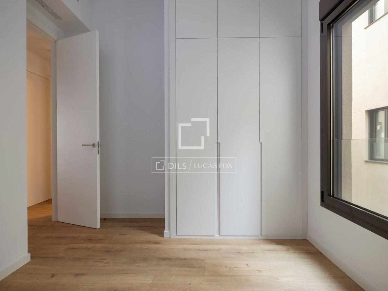 Apartment in Barcelona, Spain 3 bedrooms, 99 sq.m. No. 150890