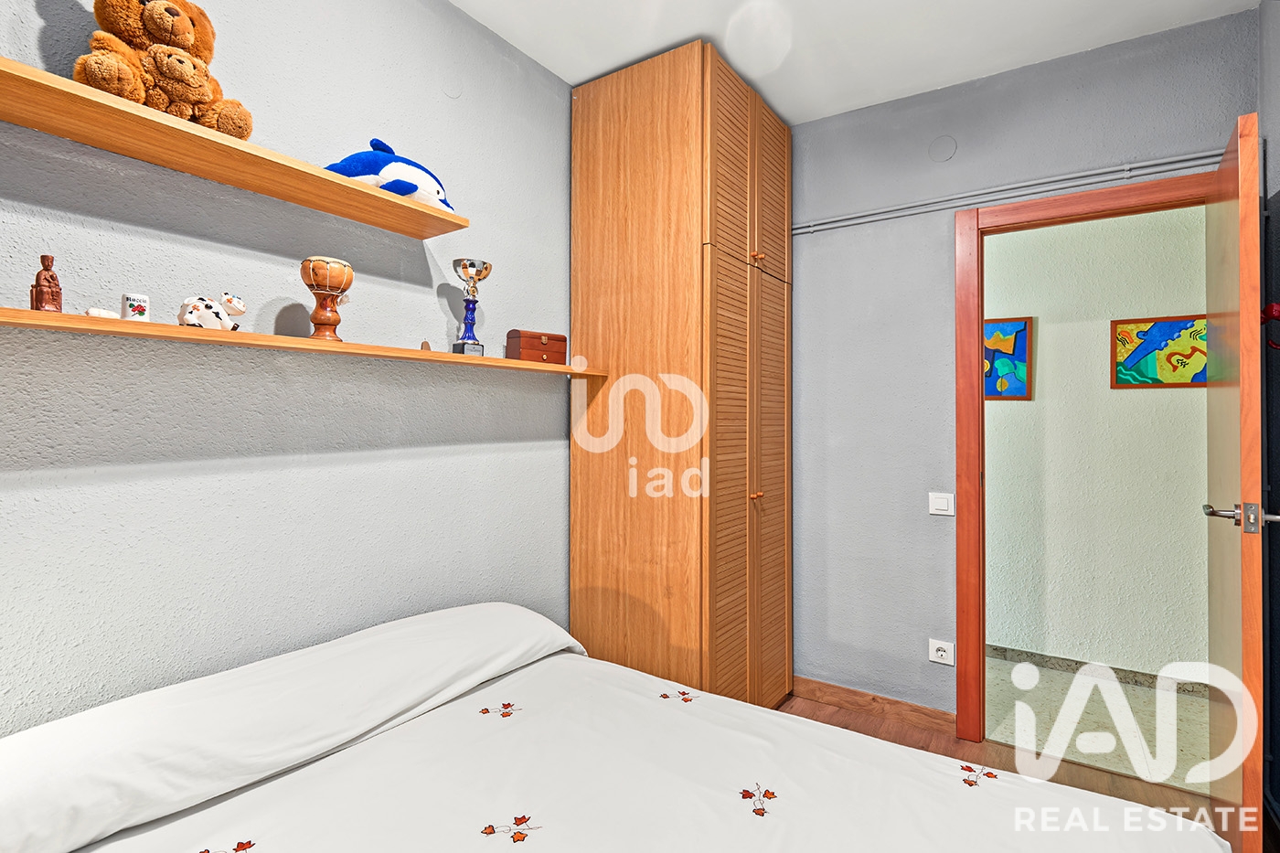 Apartment in Esplugues de Llobregat, Barcelona, Spain 4 bedrooms, 90 sq.m. No. 199584