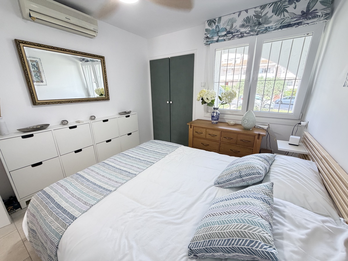 Bungalow a Villamartin, Alicante, Spagna 2 camere da letto, 107 mq. N° 198319