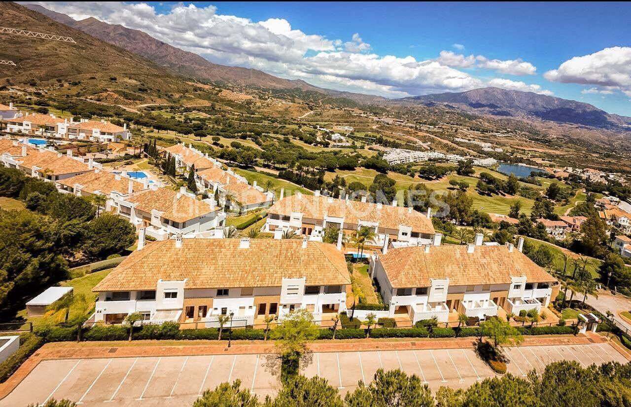 Villa Mijas, Malaga, Spānijā 3 istabas, 181 m2 Nr. 200035