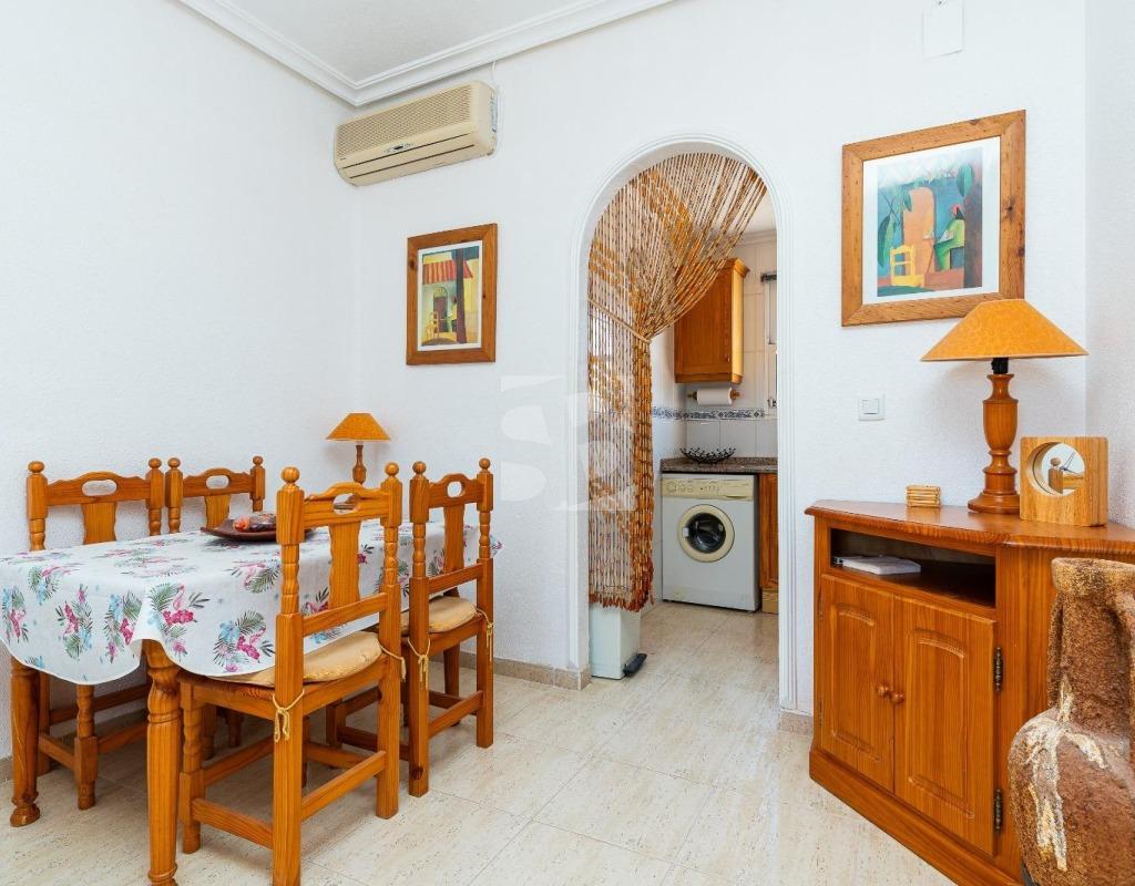 Bungalow w Torrevieja, Alicante, Hiszpania 2 sypialnie, 75 mkw. nr 198582
