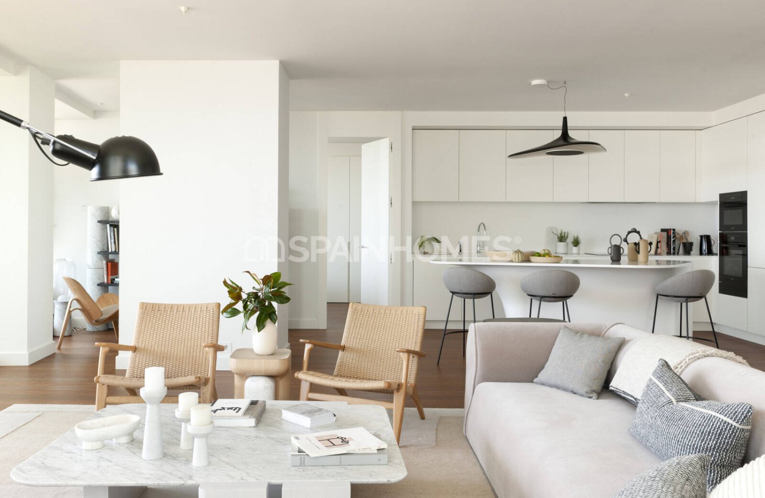 Apartamento en Barcelona, España 4 dormitorios, 272 m2 No. 200038