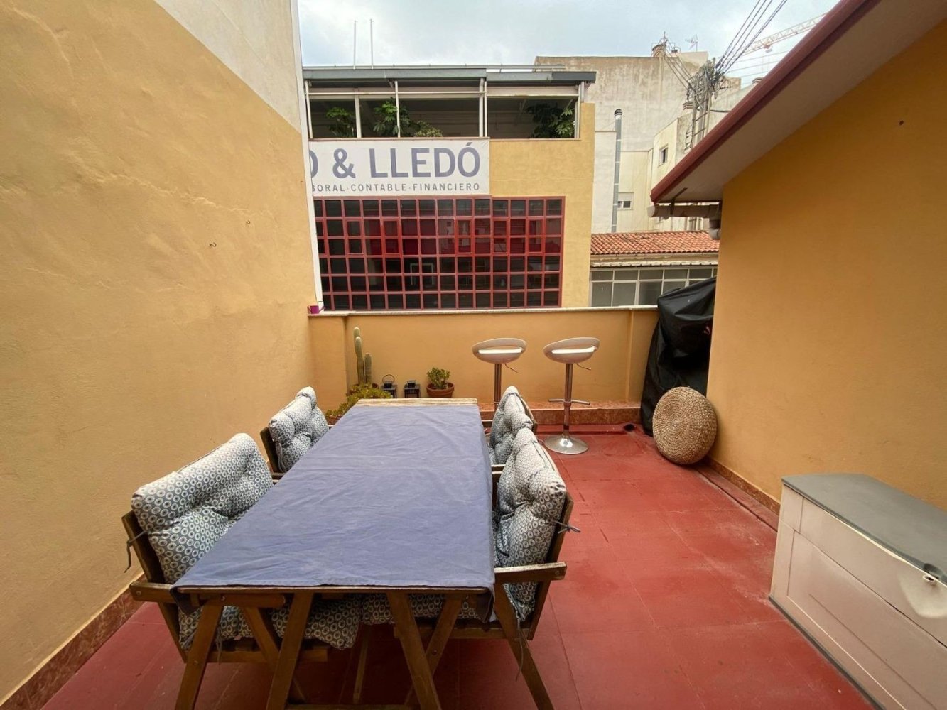 Propiedad comercial en Alicante, España 8 dormitorios, 427 m2 No. 198806