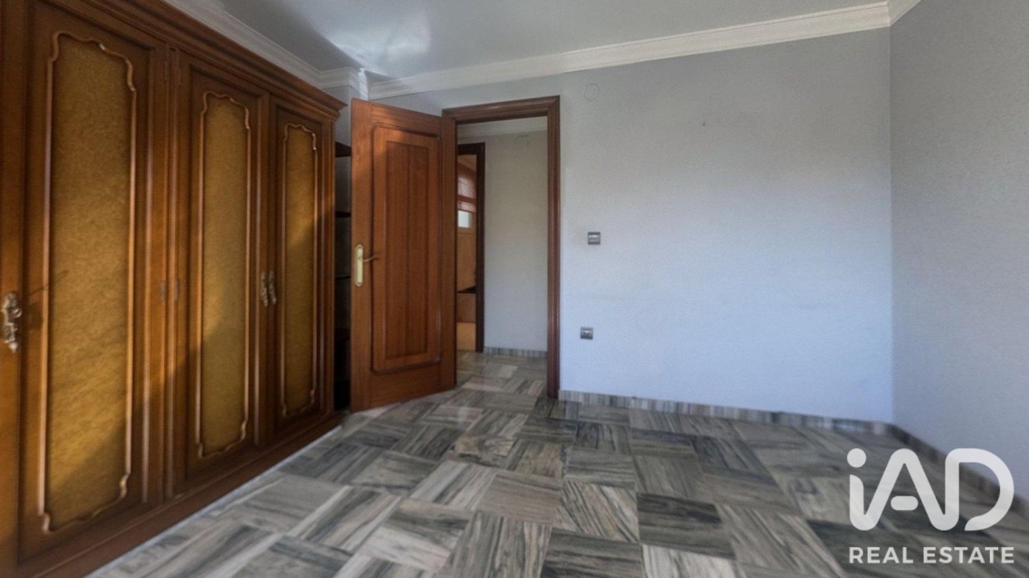 Dzīvoklis Petrer, Alicante, Spānijā 6 istabas, 171 m2 Nr. 197667