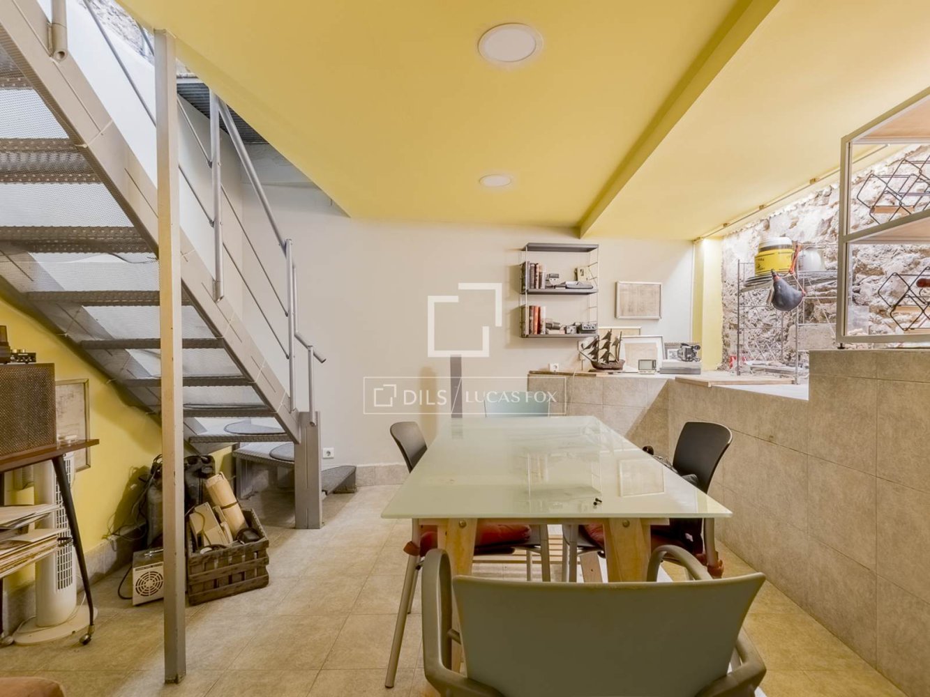 Huoneisto Barcelona, Espanja 2 makuuhuonetta, 250 m2 No. 161430