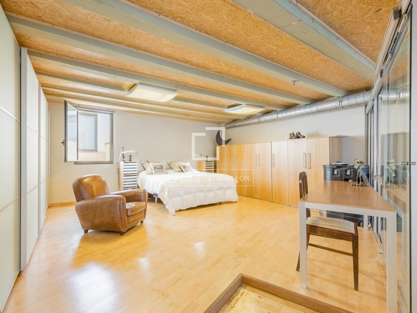 Huoneisto Barcelona, Espanja 2 makuuhuonetta, 250 m2 No. 161430
