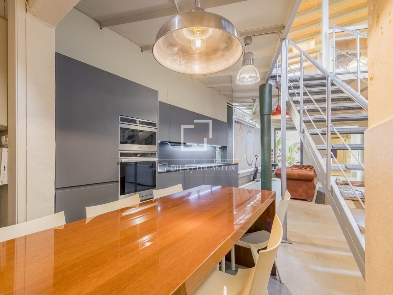 Huoneisto Barcelona, Espanja 2 makuuhuonetta, 250 m2 No. 161430