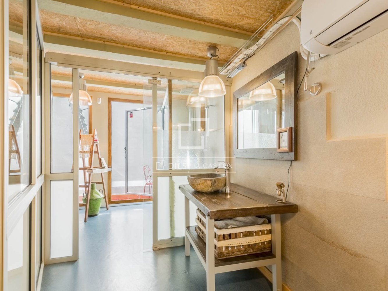 Huoneisto Barcelona, Espanja 2 makuuhuonetta, 250 m2 No. 161430