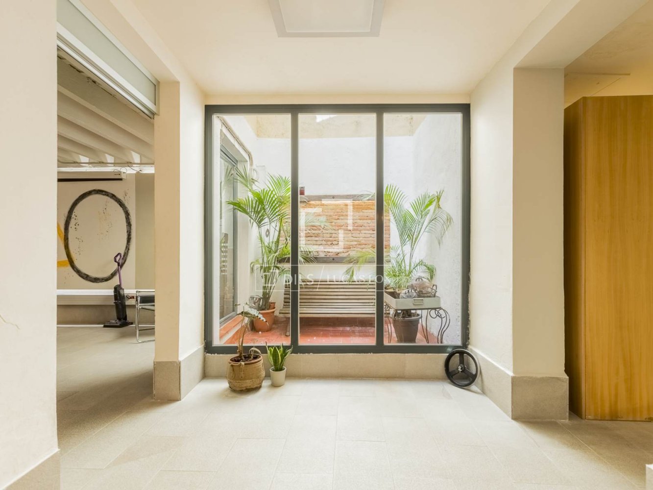 Huoneisto Barcelona, Espanja 2 makuuhuonetta, 250 m2 No. 161430
