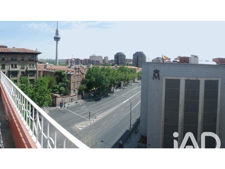 Apartment in Madrid, Spain 2 bedrooms, 122 sq.m. No. 197721