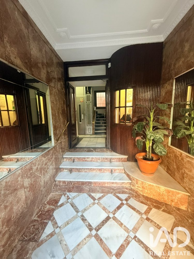 Apartment in Madrid, Spain 2 bedrooms, 122 sq.m. No. 197721