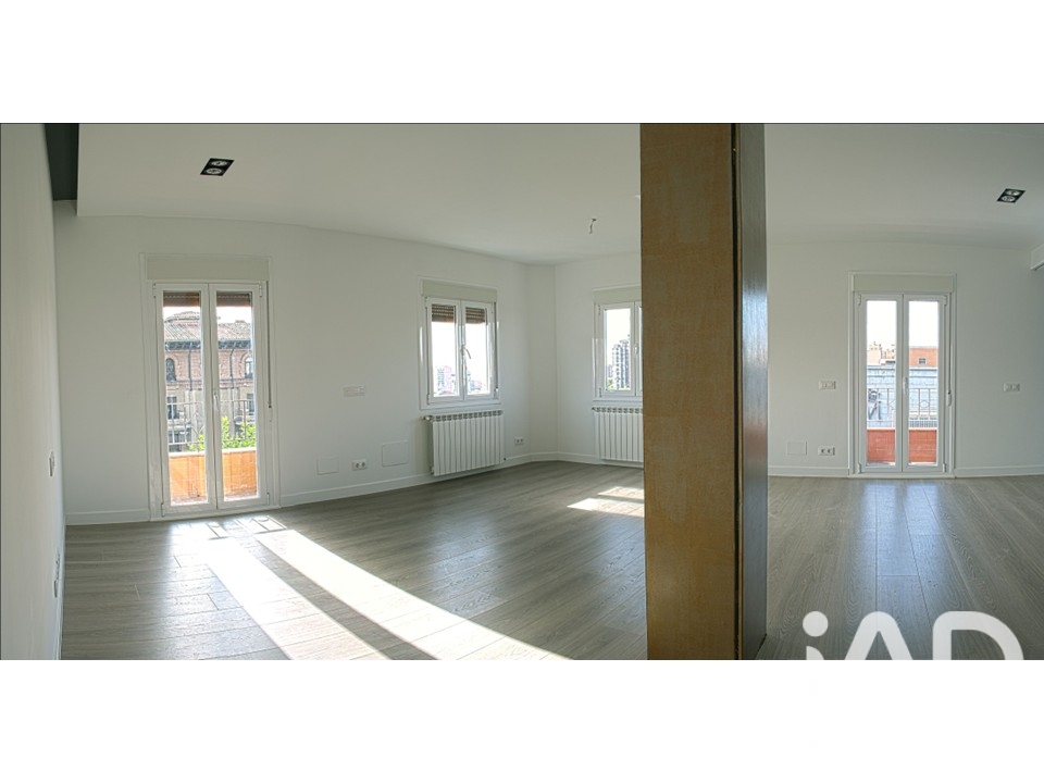 Apartment in Madrid, Spain 2 bedrooms, 122 sq.m. No. 197721
