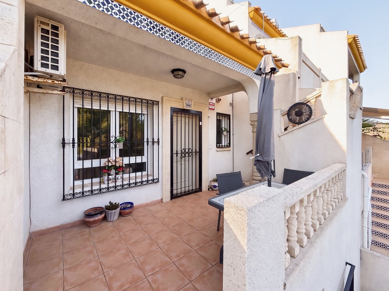 Townhouse à Alicante, Espagne 4 chambres,  No. 199180