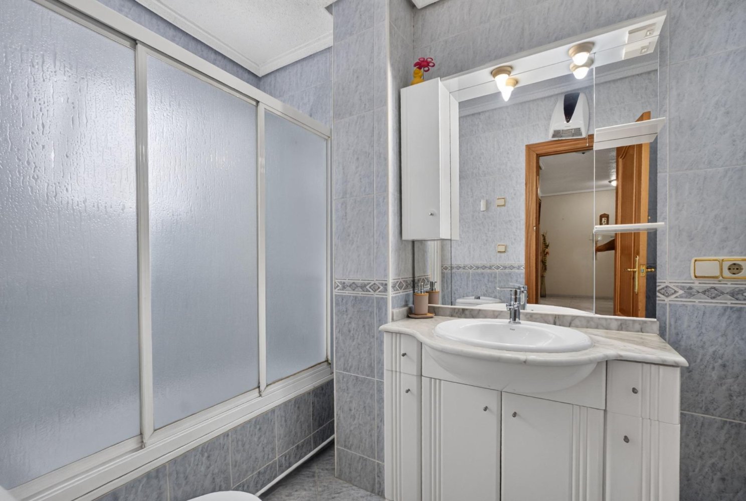 Apartamento en Torrevieja, Alicante, España 3 dormitorios, 134 m2 No. 199835