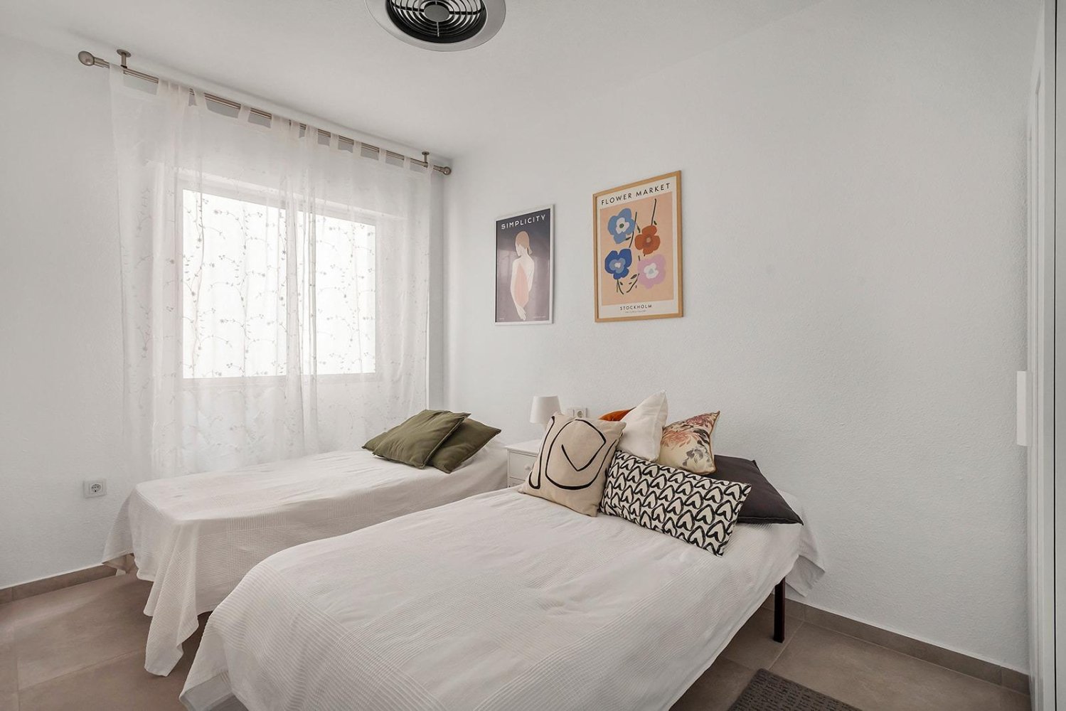 Appartamento a Torrevieja, Alicante, Spagna 3 camere da letto, 101 mq. N° 198277