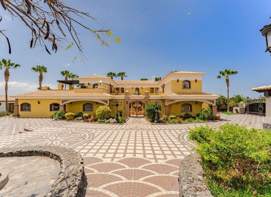 Villa en Tenerife, España 6 dormitorios, 963 m2 No. 199908