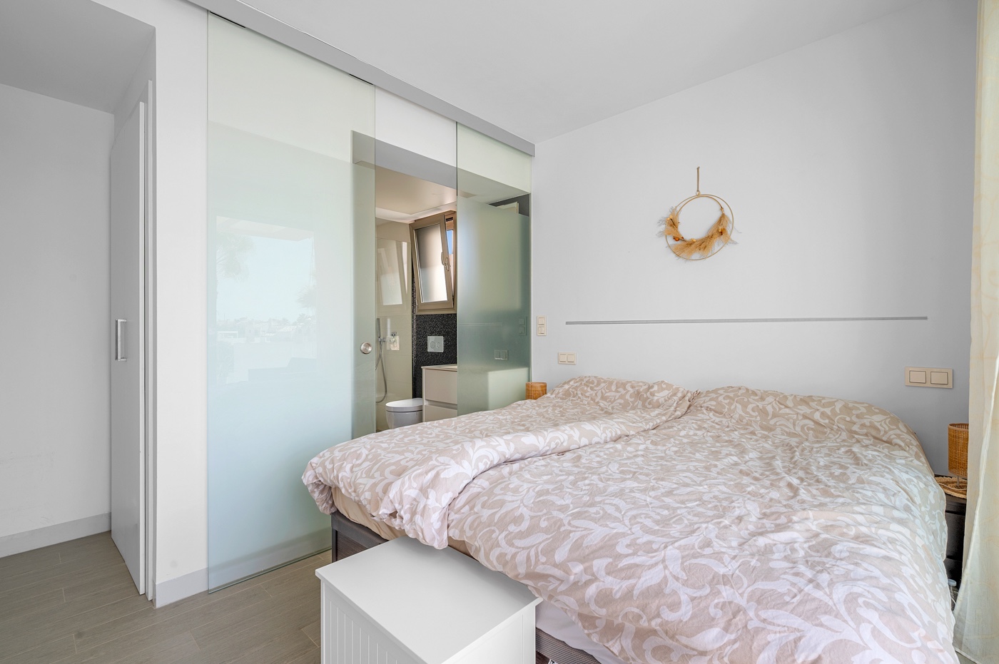 Villa in Alicante, Spain 3 bedrooms,  No. 198887