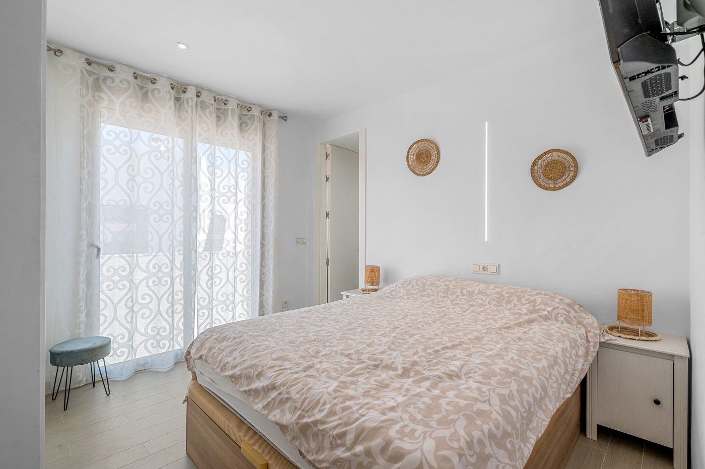 Villa in Alicante, Spain 3 bedrooms,  No. 198887