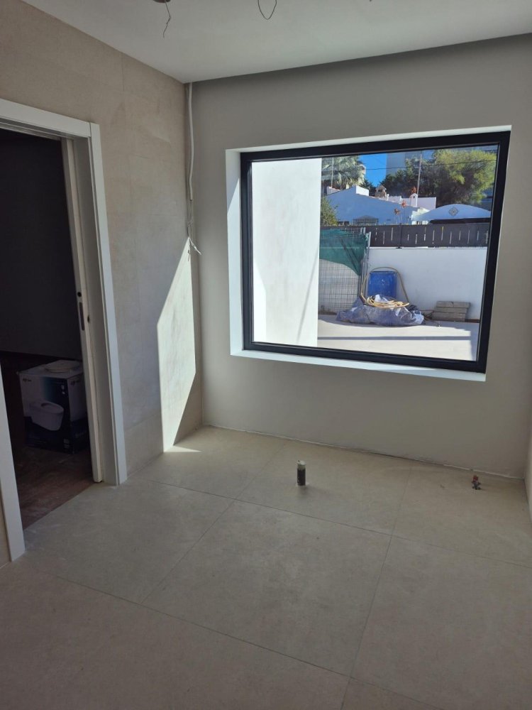 Villa a Denia, Alicante, Spagna 3 camere da letto, 150 mq. N° 198982