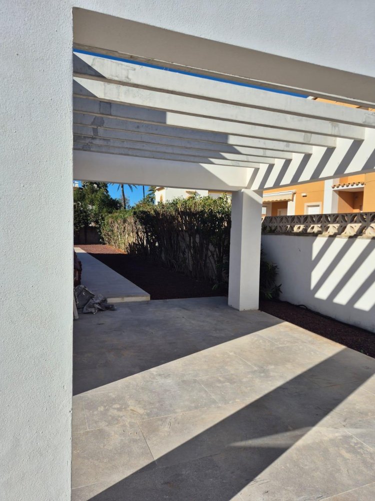 Villa a Denia, Alicante, Spagna 3 camere da letto, 150 mq. N° 198982