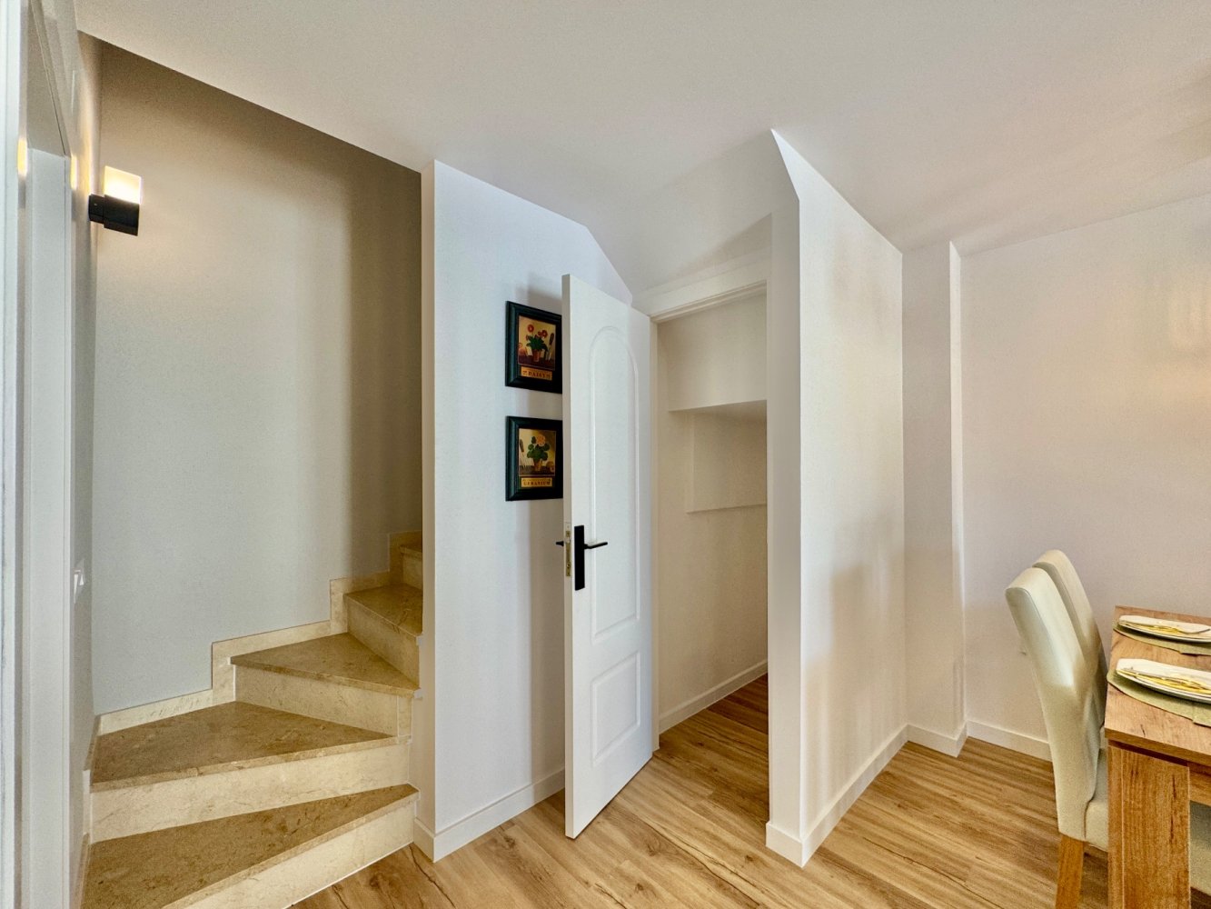 Kaupunkipientalo Alicante, Espanja 3 makuuhuonetta, 90 m2 No. 197465