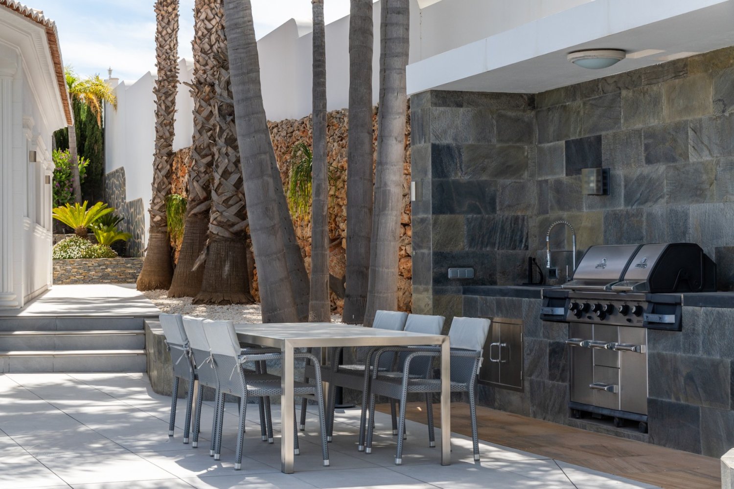 Villa in Benissa, Alicante, Spain 4 bedrooms, 366 sq.m. No. 188991